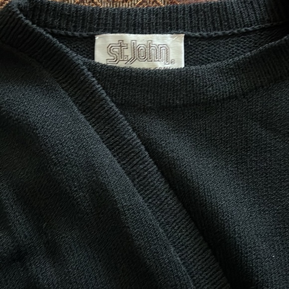 Classic St.John knitted dress - Picture 5 of 7